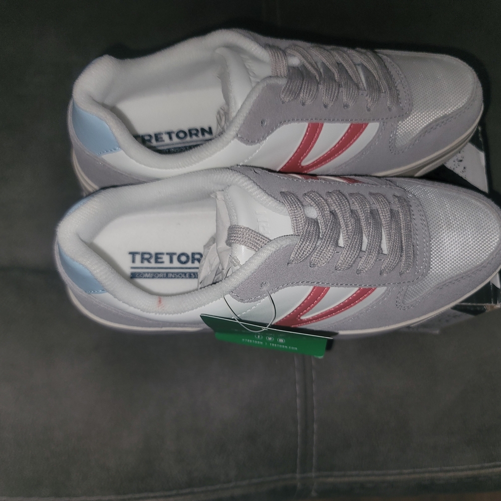 Tretorn Men's Gray and Red Sneakers
